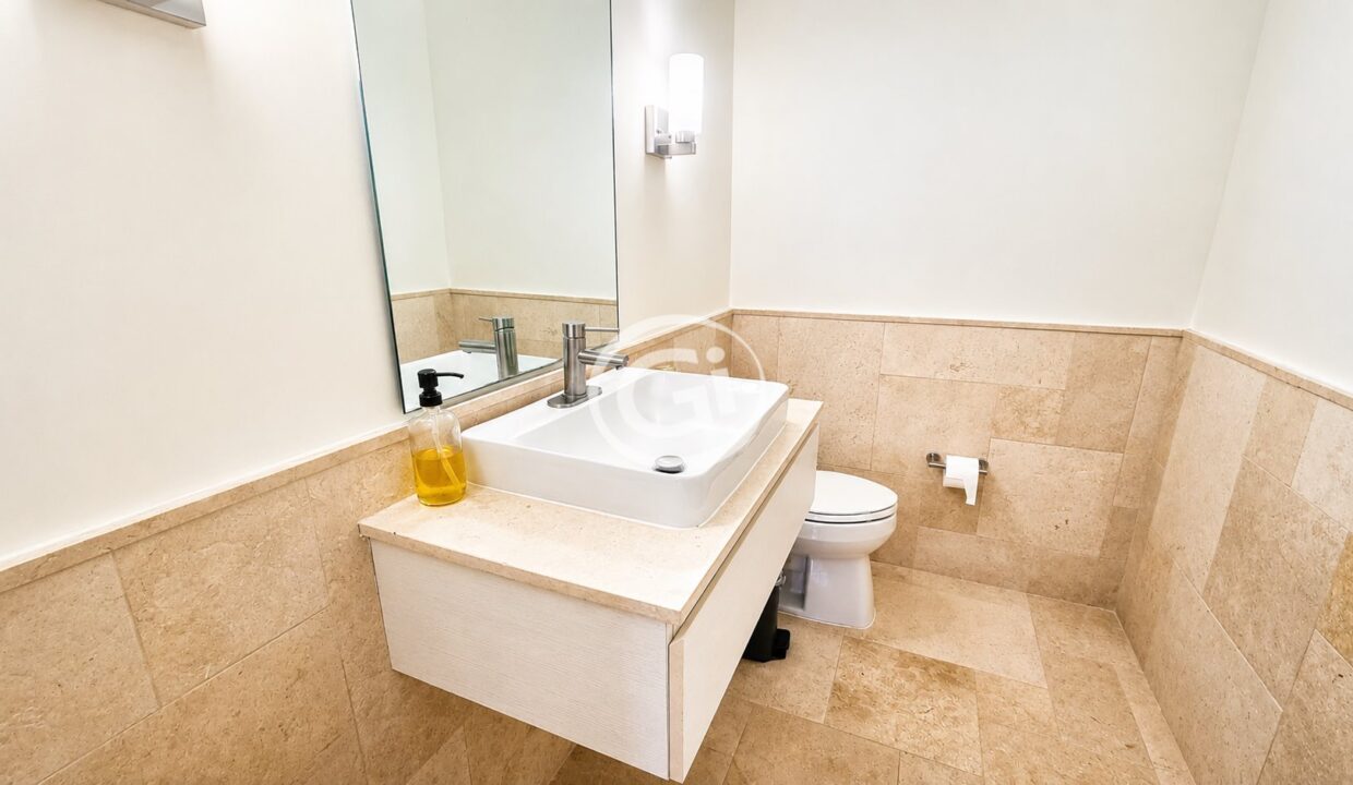 30. Baño de Visitas Venta Buenaventura