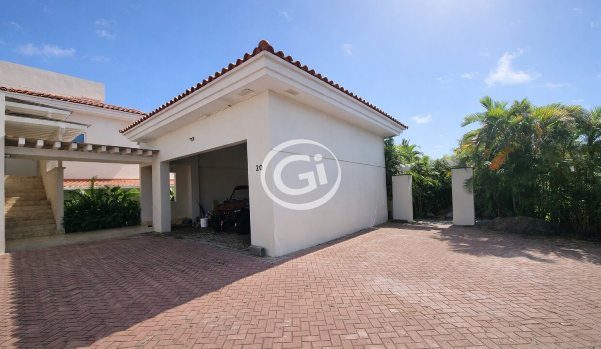 35. Entrada trasera Venta Buenaventura