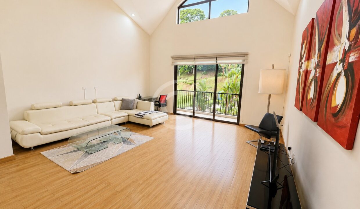 4. Sala-Comedor. Embassy Club Loft en Alquiler Clayton