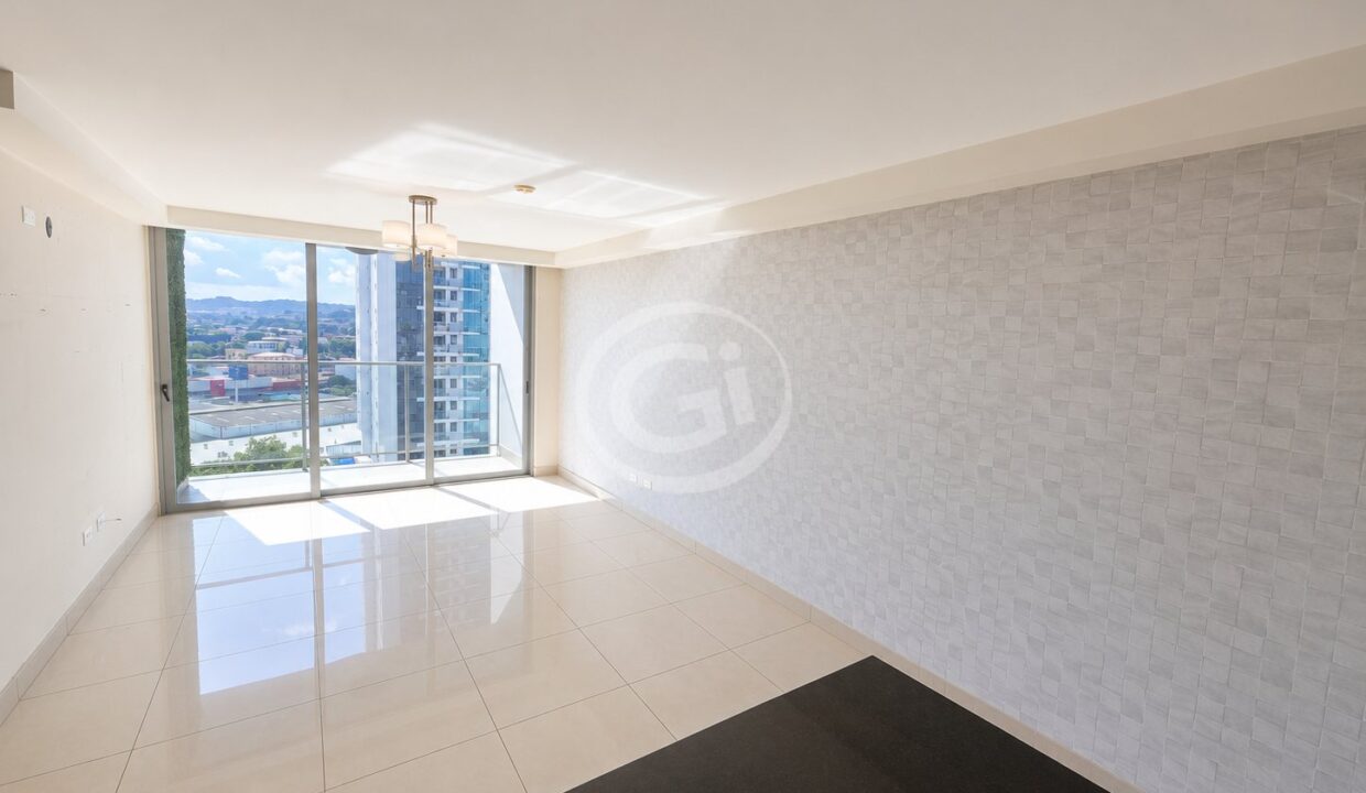 4. Sala-Comedor. Remate Bancario Torres de Castilla