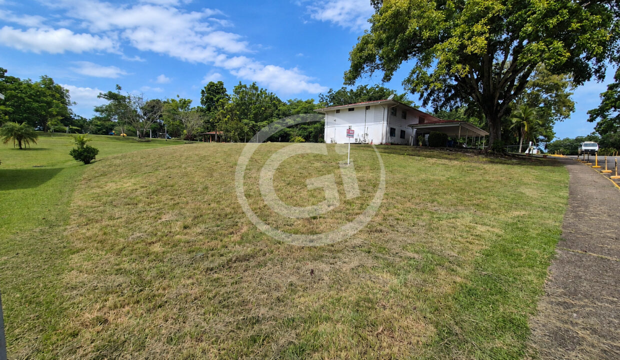 5 Terreno Clayton