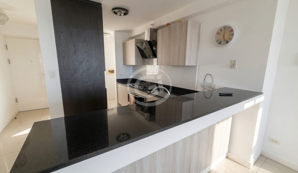5. Cocina Apartamento Alquiler Coral Plaza Tumba Muerto