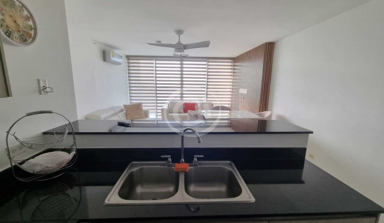 7. Cocina Apartamento Alquiler Coral Plaza Tumba Muerto