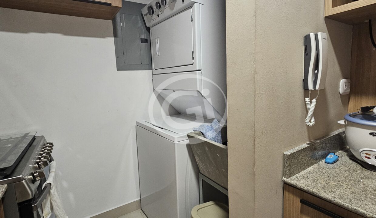 7. Lavandería. WorldWide Plaza apartamento. Alquiler