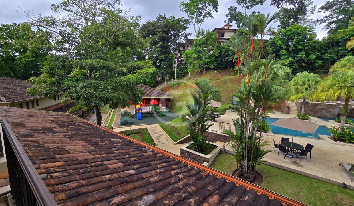 8. Balcón. Embassy Club Loft en Alquiler Clayton