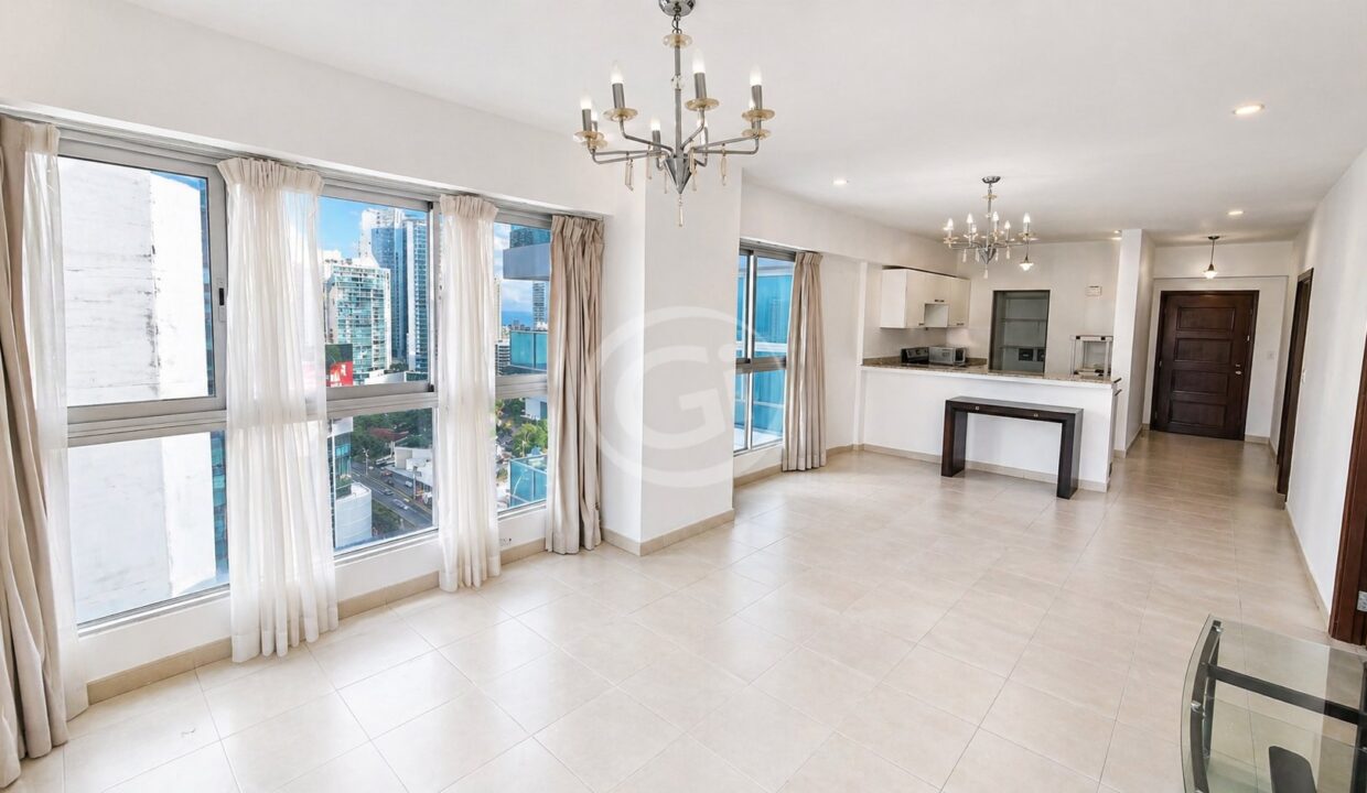 8. Sala-Comedor. Remate Bancario Grand Bay Avenida Balboa