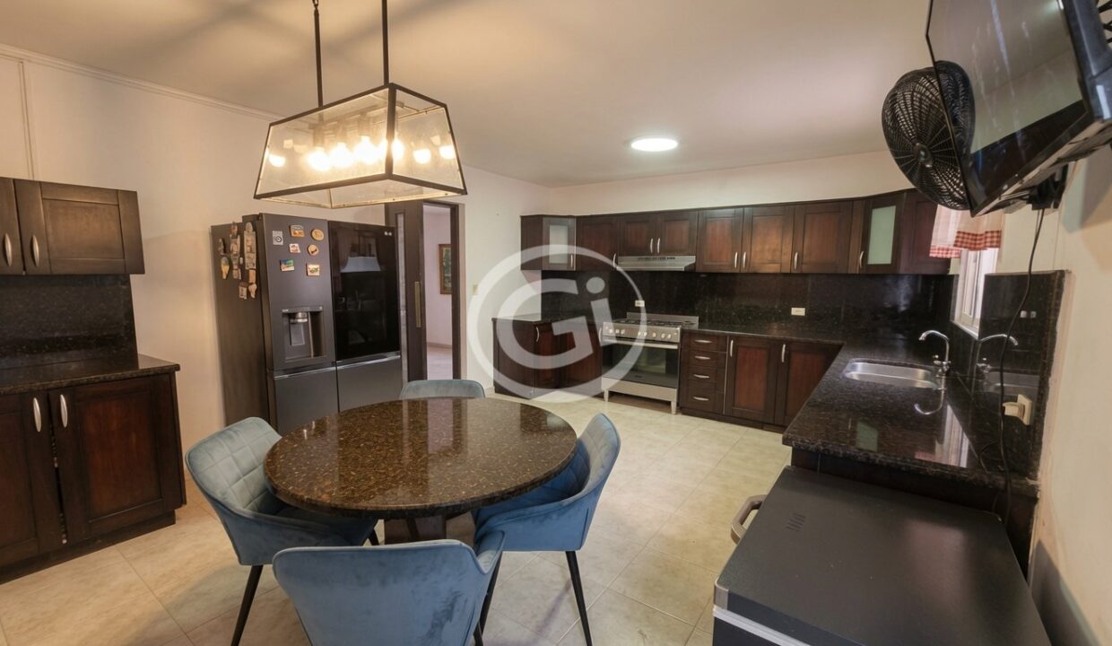 9. Cocina Venta Casa Paseo Dorado