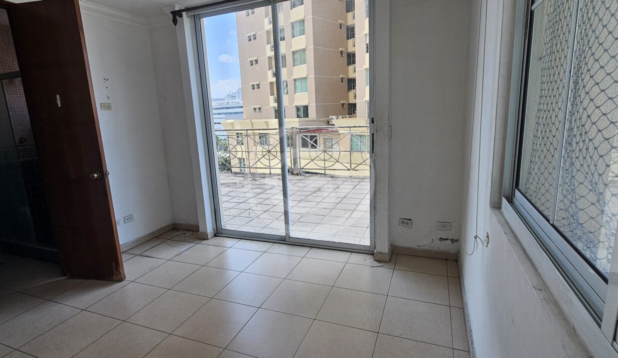 9. Habitación Principal con terraza amplia