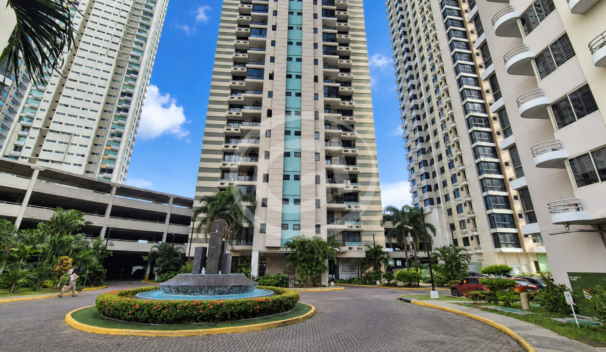 01 Fachada - 20260807_162347