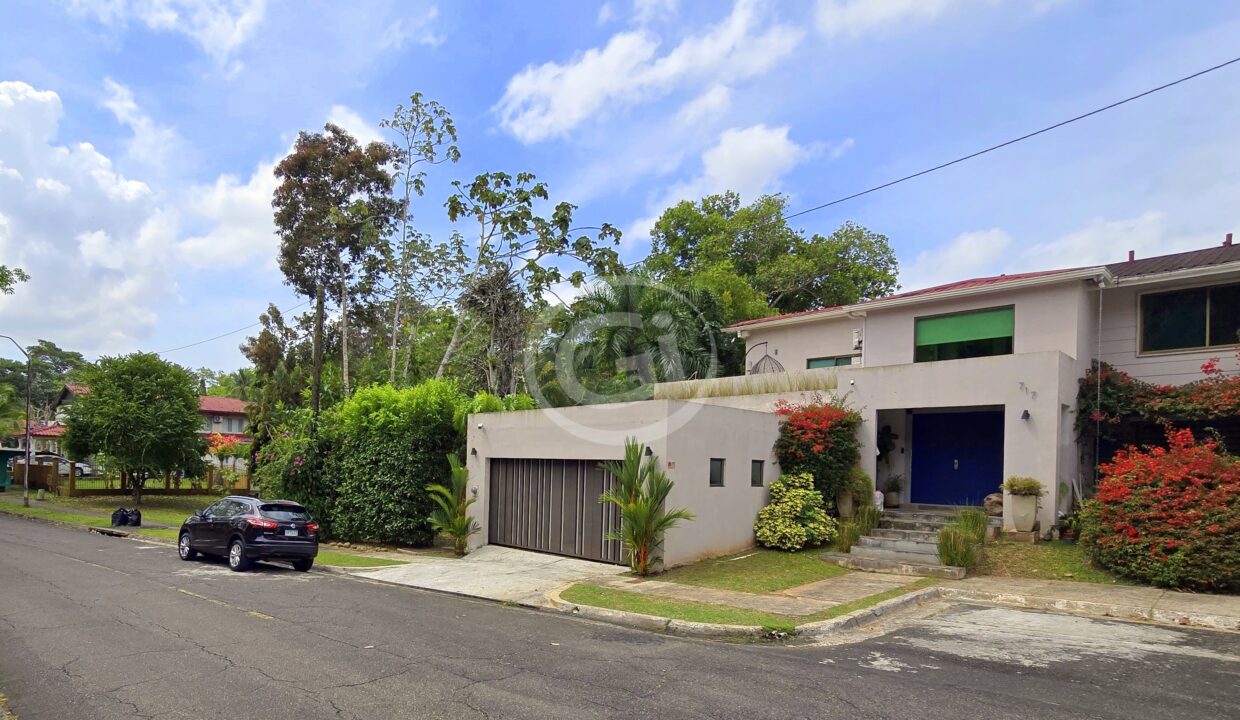 1. Fachada. Alquiler y Venta Casa Clayton