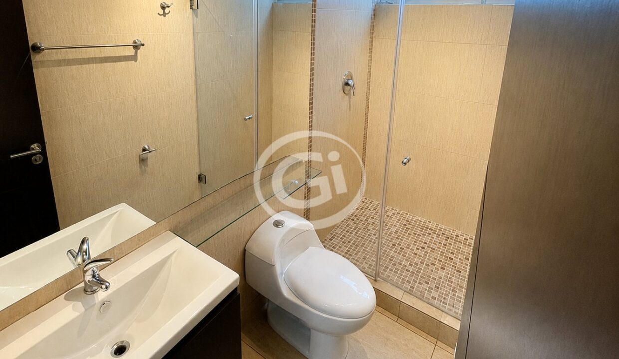 10. Baño Principal