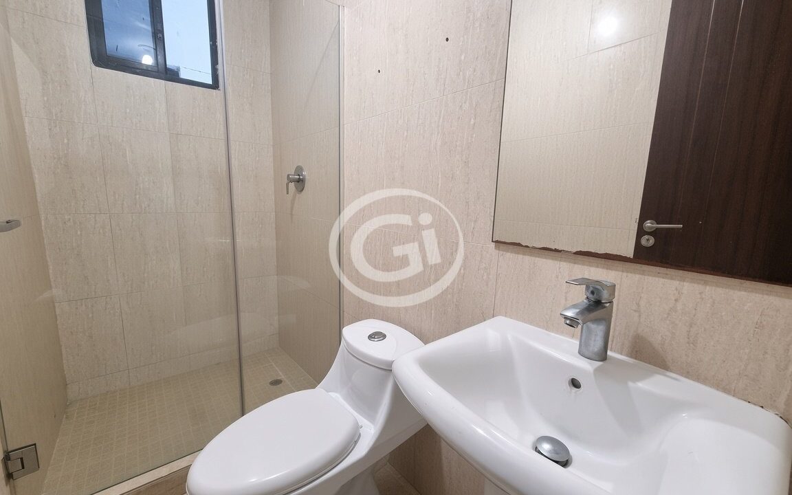 10. Baño secundario