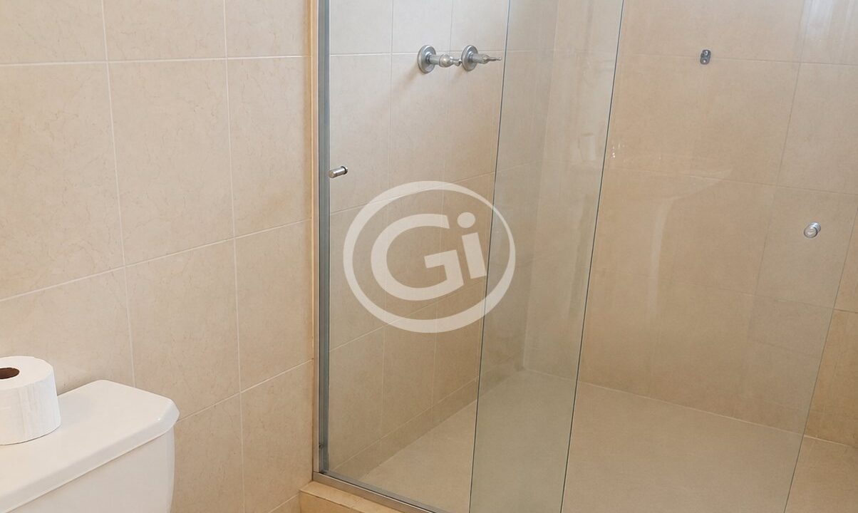 10. Baño secundario