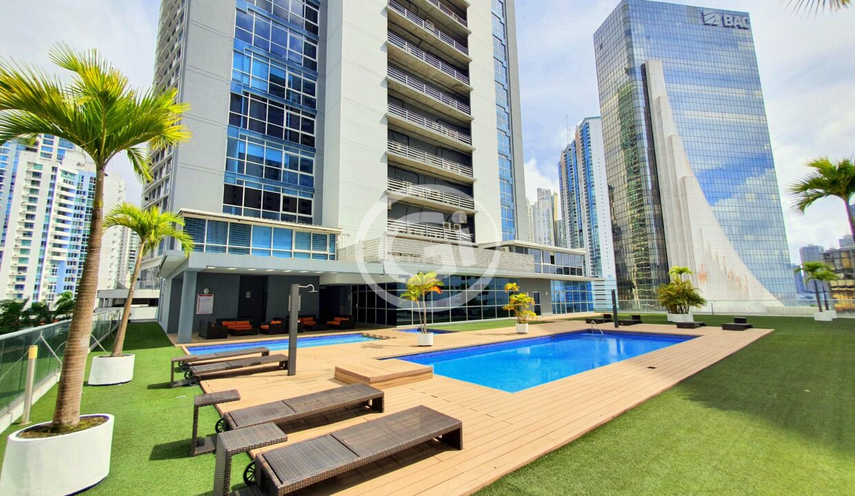 10. Piscina