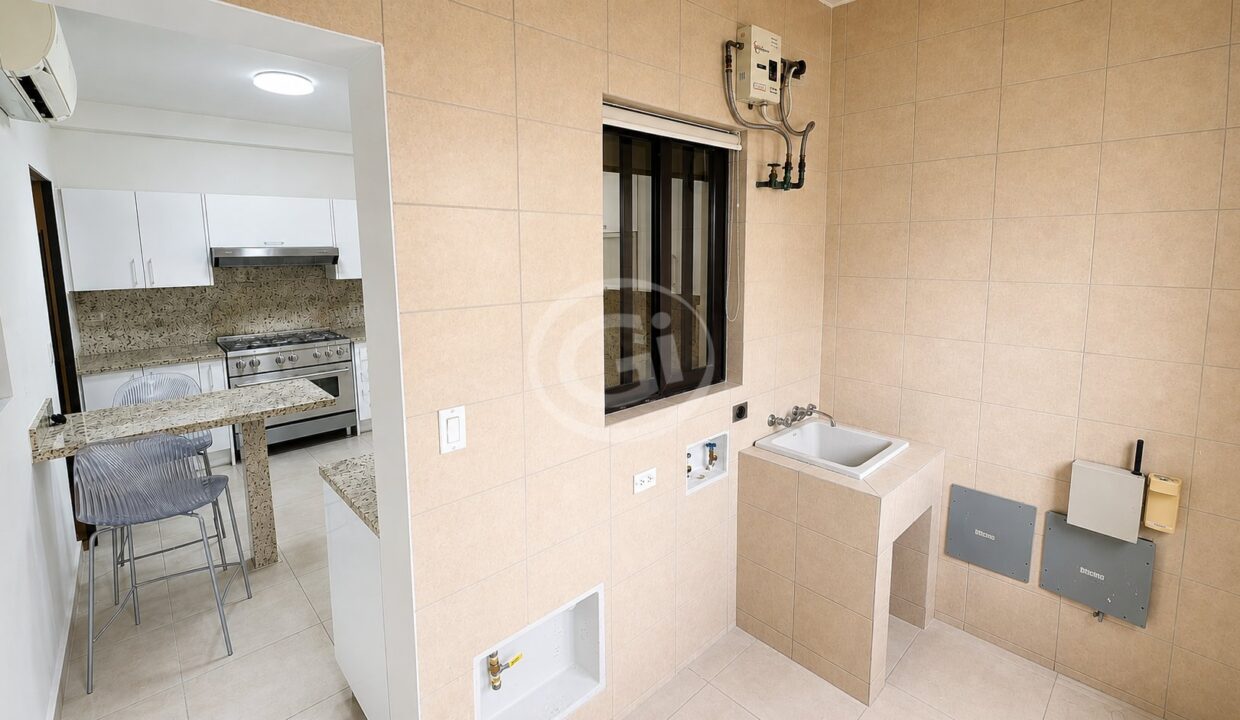 12. Lavanderia Casa en Venta. Embassy Club Clayton