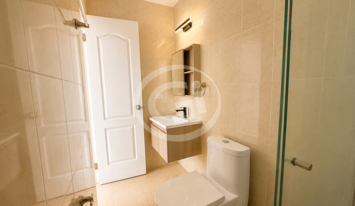 13. Baño apartamento venta Majestic Garden Edison Park