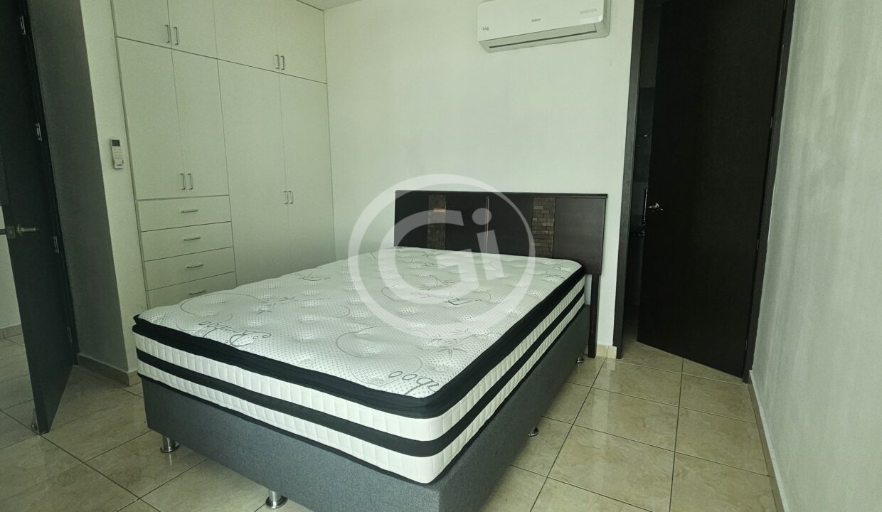 13. Habitación secundaria Alquiler apartamento Sky Blue. San Francisco