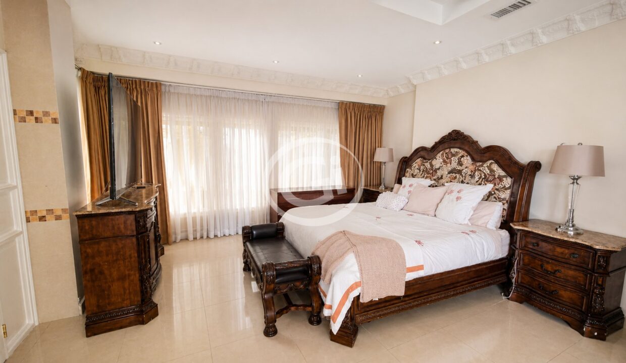 18. Habitacion principal