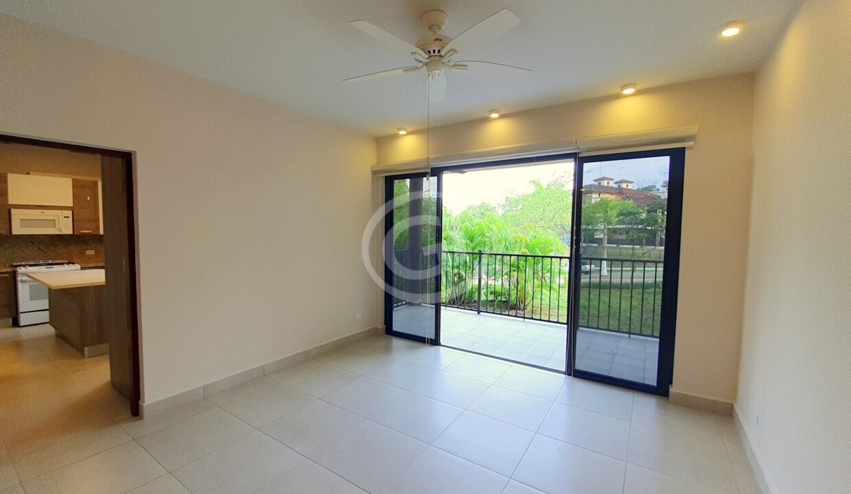 2. Sala-Comedor. Alquiler Embassy Club. Clayton