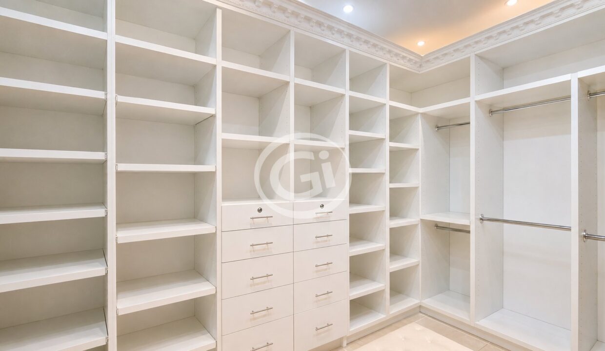 20. Closet HP 1