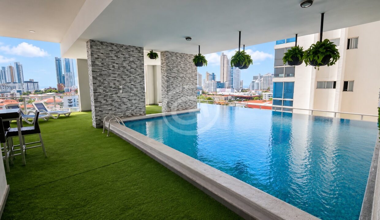 23. Piscina. Alquiler Quartier 74 San Francisco