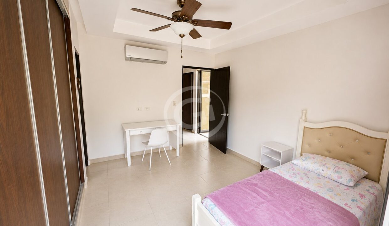24. Habitación 2. Casa en Alquiler Embassy Club Clayton