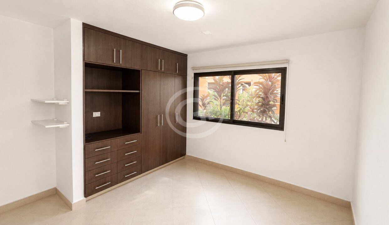 25. Habitación 2. Embassy Club. Clayton. Venta Courtyard Planta Baja