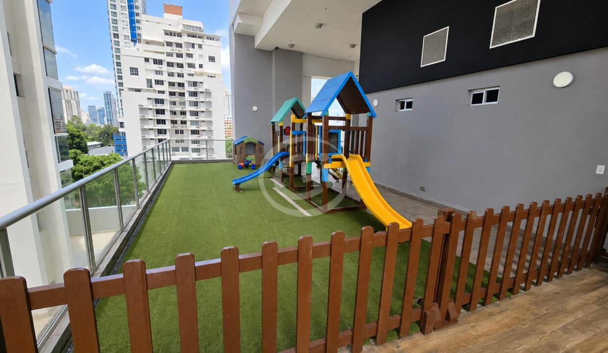 28. Parque Infantil. Alquiler Quartier 74 San Francisco