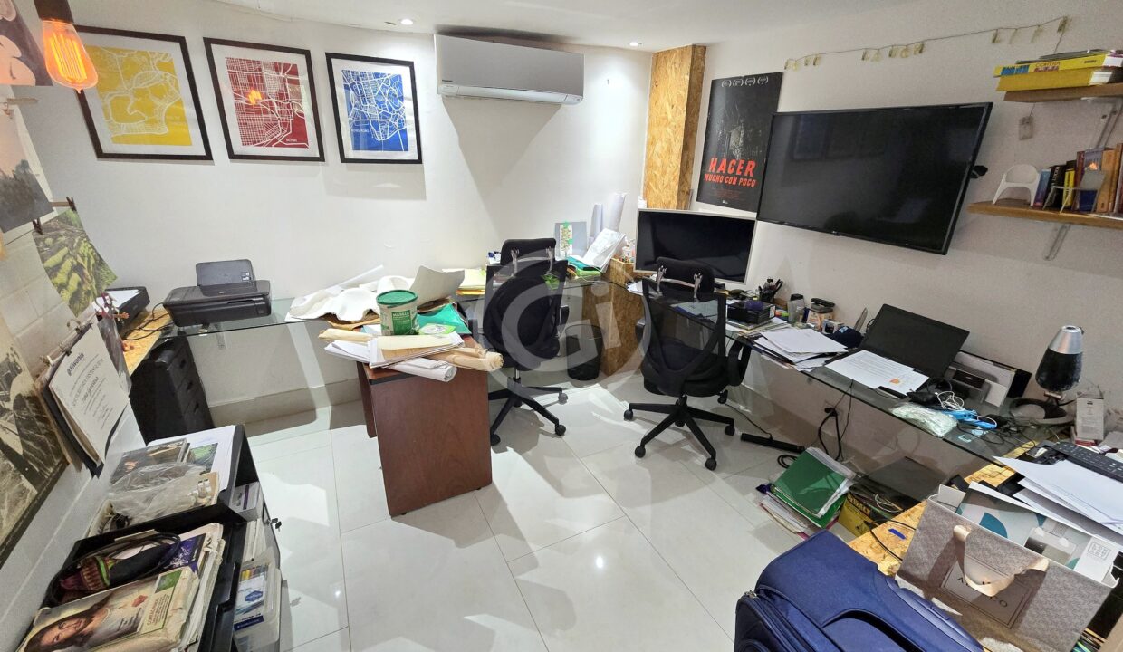 29. Oficina. Alquiler y Venta Casa Clayton