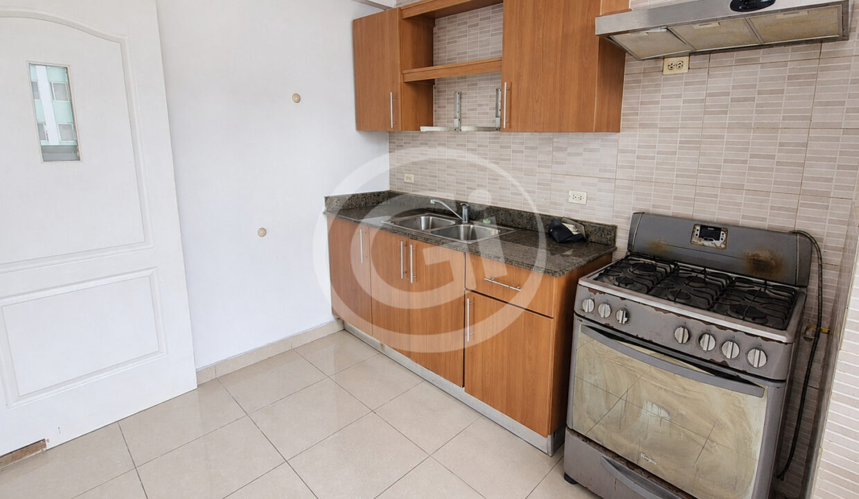 4 cocina San Francisco Bay T300 32D