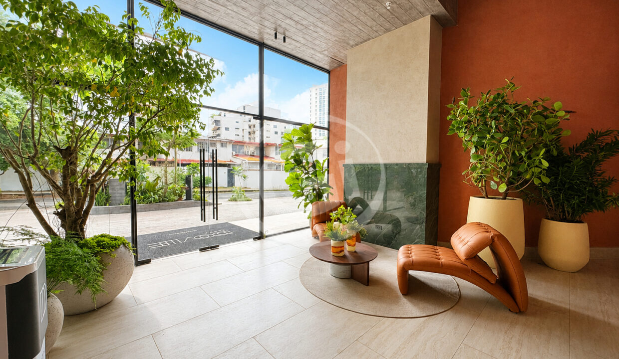 4. Lobby