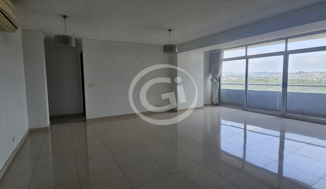 4. Sala comedor Elevation Tower apartamento venta Reposeído Banistmo