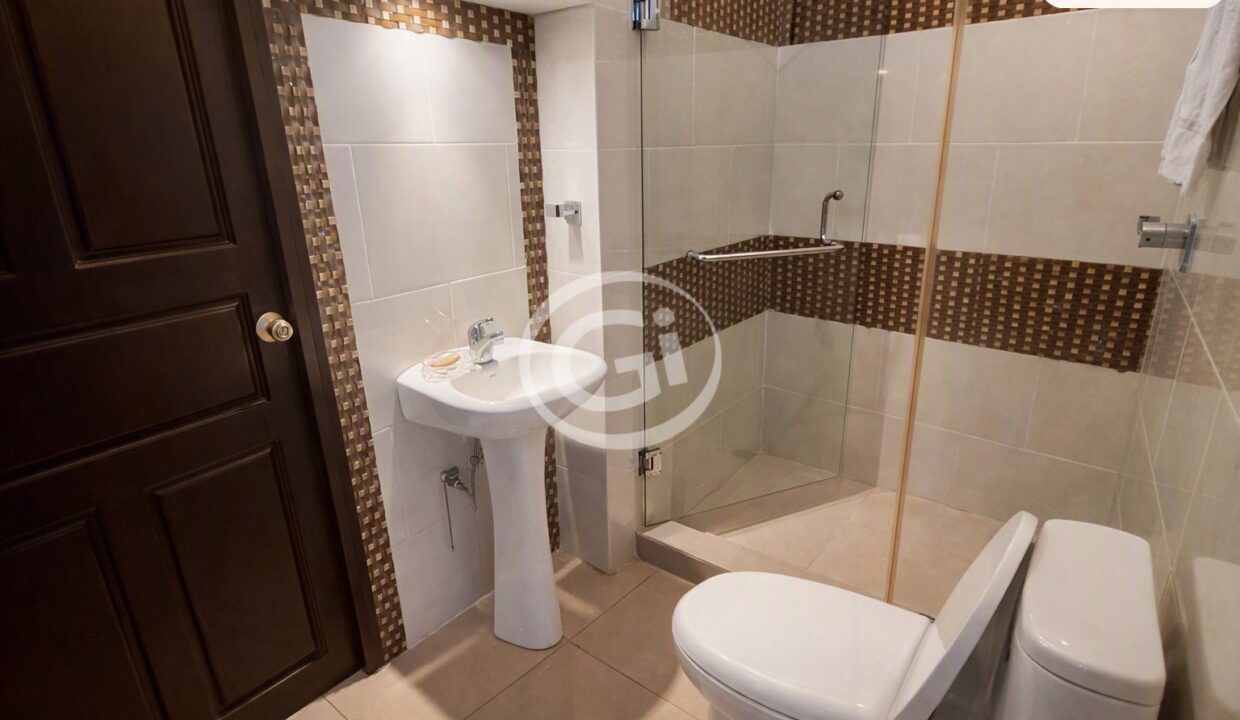 44. Baño de visita