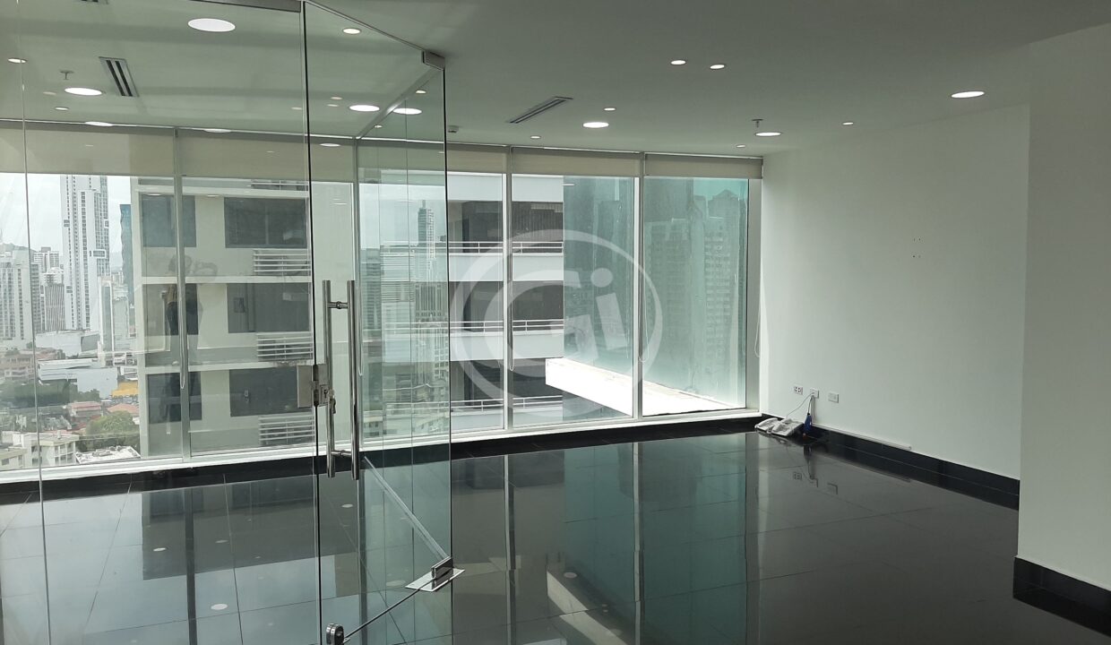 6. División de oficinas. Atrium Tower. Oficina Alquiler
