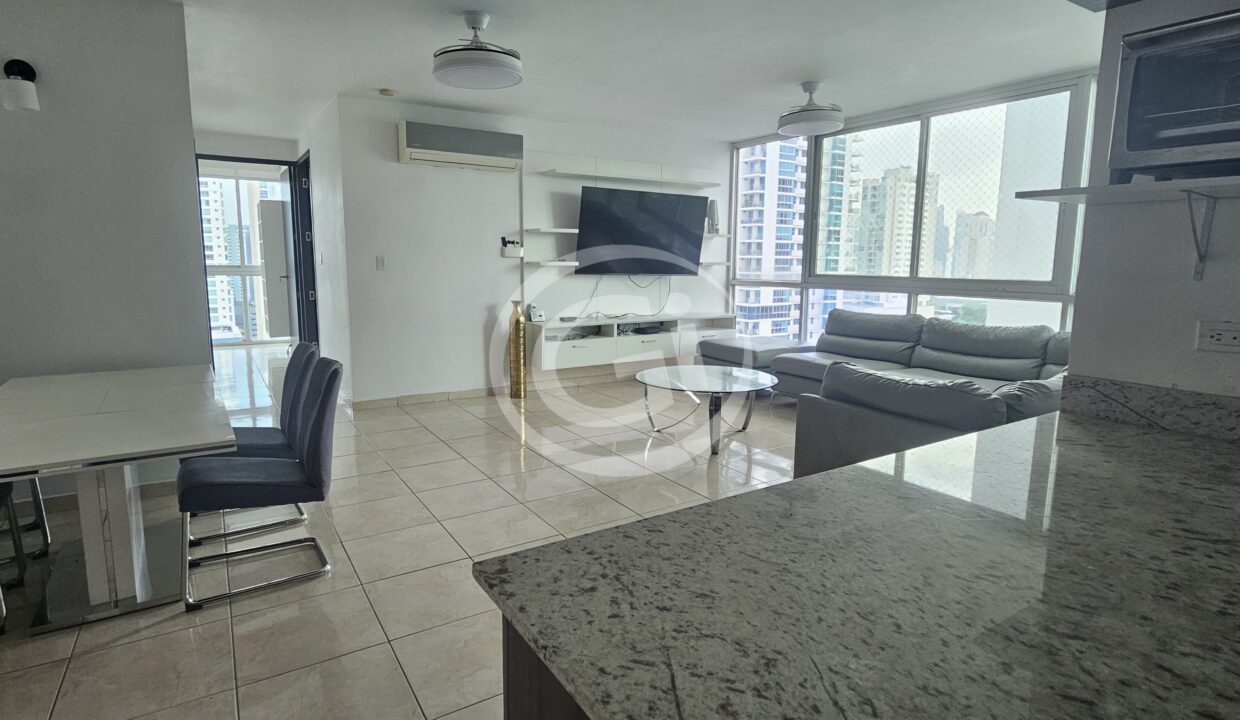 6. Sala-comedor Alquiler apartamento Sky Blue. San Francisco