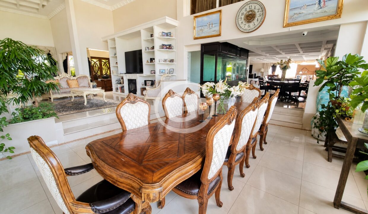 8. Comedor