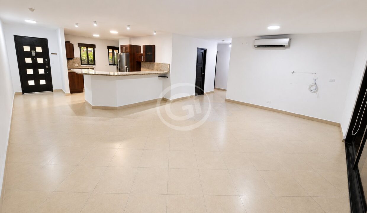 8. Sala-Comedor. Embassy Club. Clayton. Venta Courtyard Planta Baja