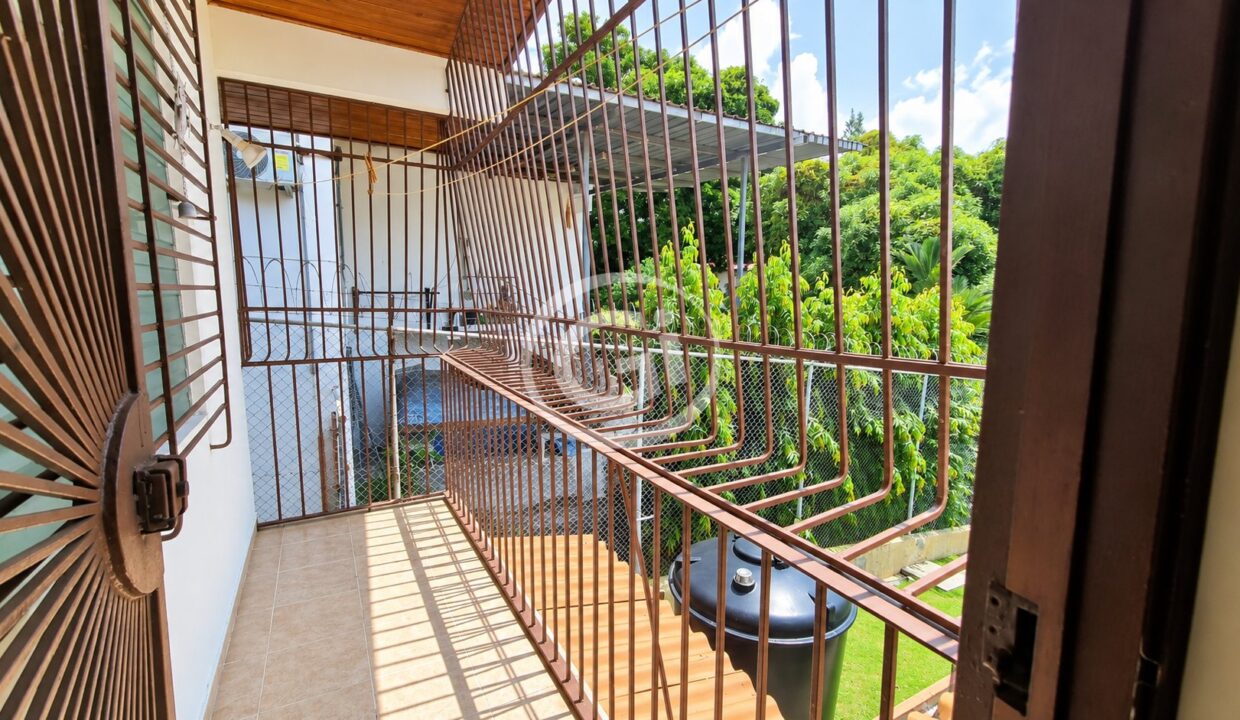 10. Balcon HP