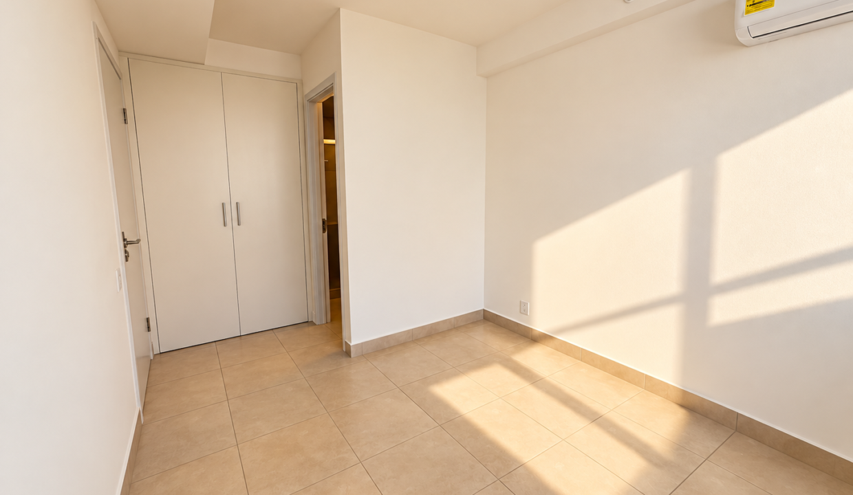 10. Habitación ppal 2 alquiler apartamento Alai Vía España