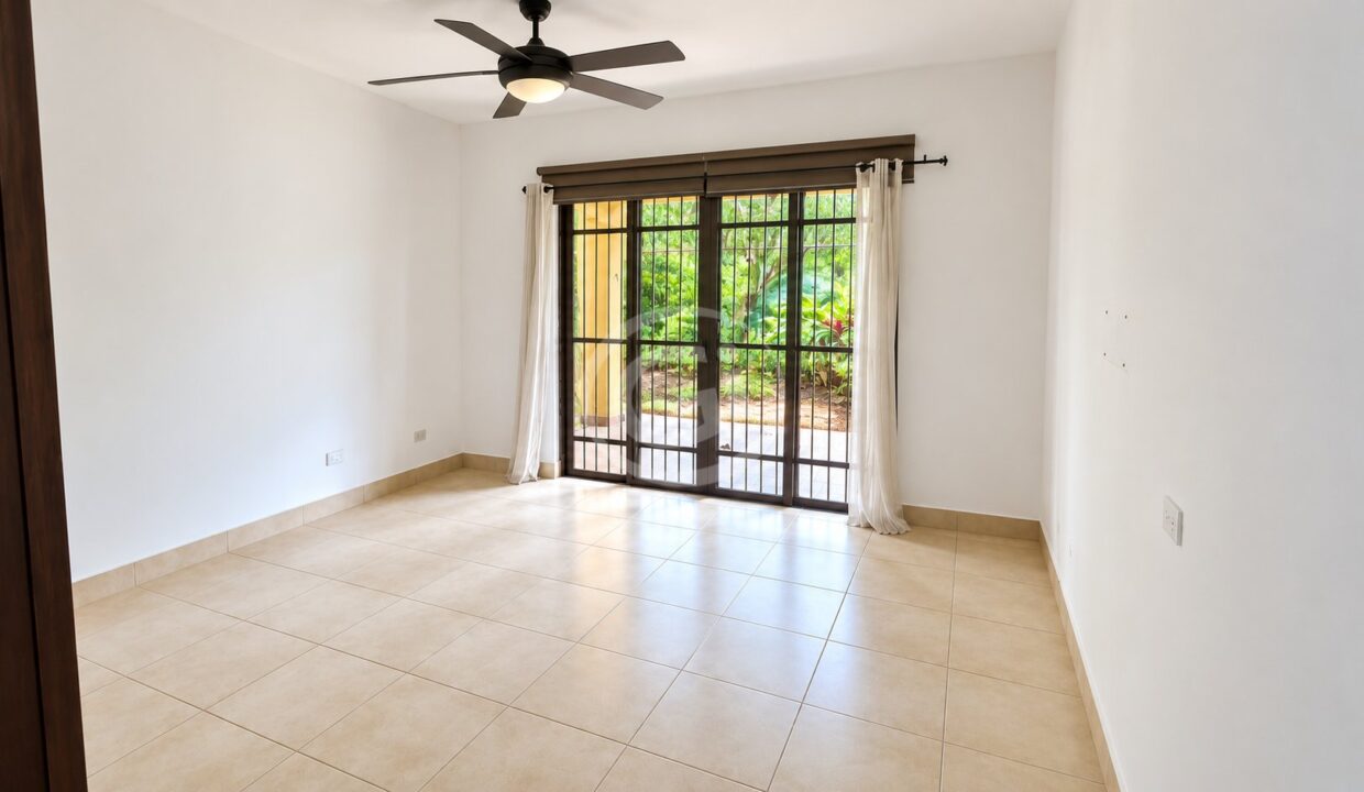 13. Habitación 1. Venta Casa Embassy Club. Clayton