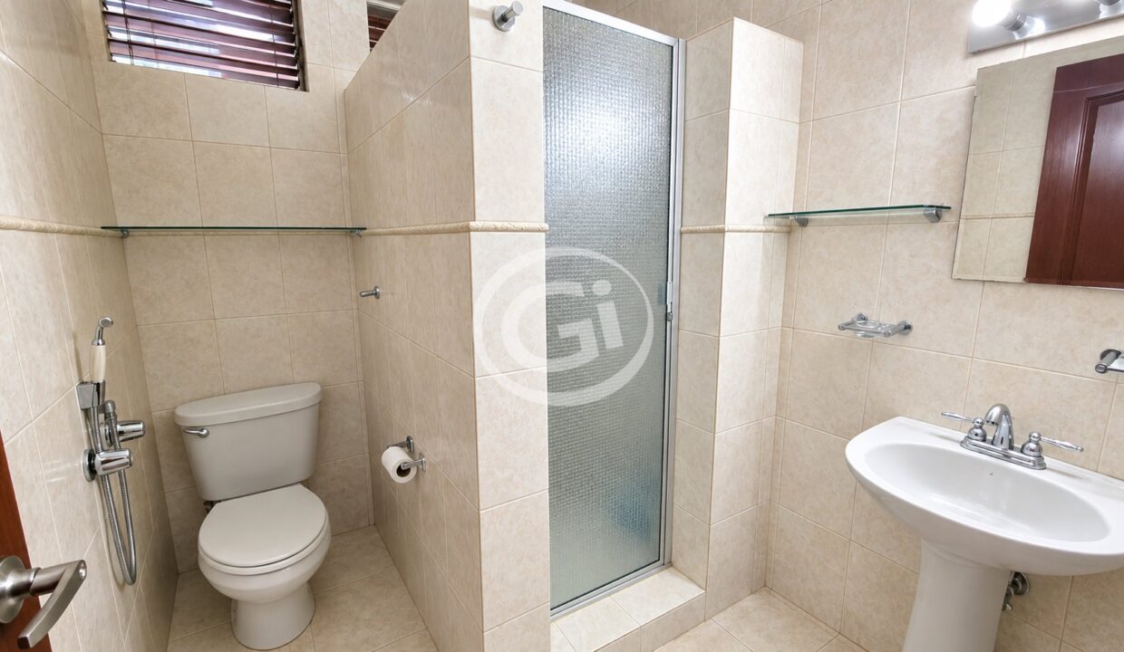 16. Baño 2