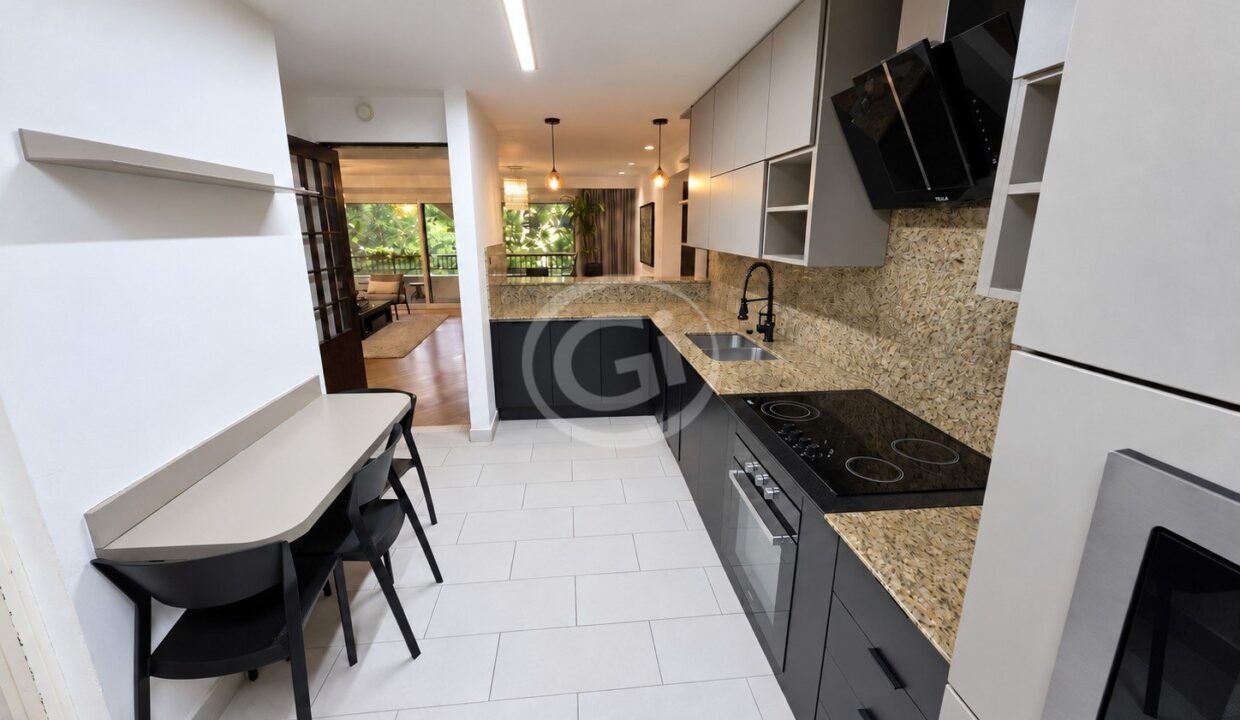 16. Cocina. Venta Apartamento Embassy Club Clayton