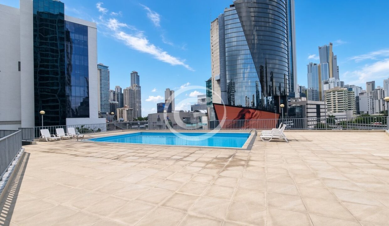 18. Piscina 1