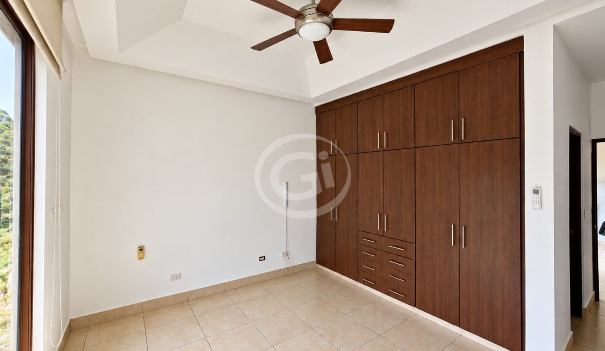 20. Habitación 3. Venta Casa Embassy Club. Clayton