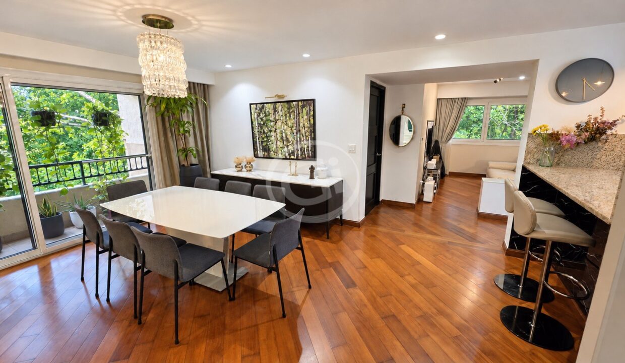 5- Sala-Comedor. Venta Apartamento Embassy Club Clayton